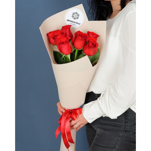 Купить на заказ Букет из 7 красных роз с доставкой в Балхаше