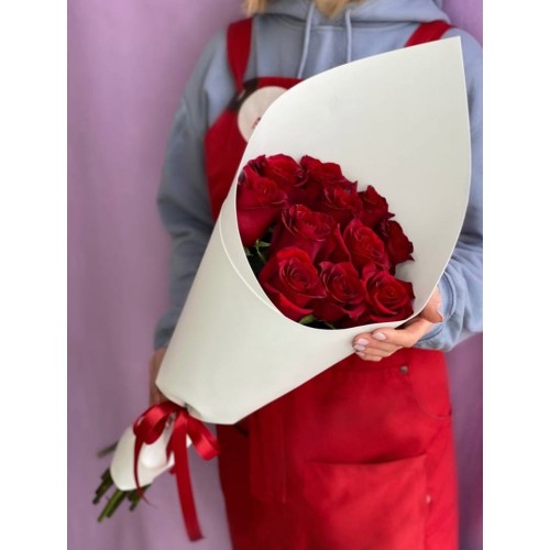 Купить на заказ 15 красных роз с доставкой в Балхаше