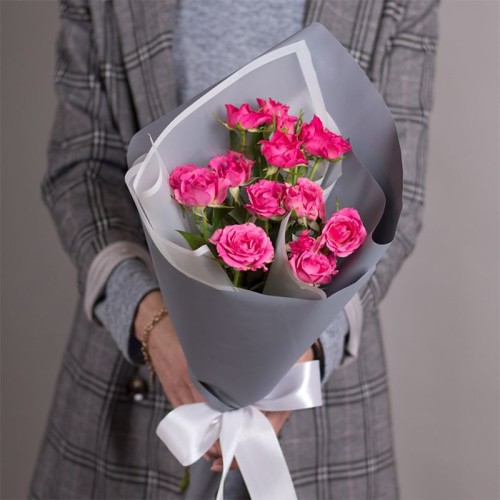 Купить на заказ Букет из 3 кустовых роз с доставкой в Балхаше
